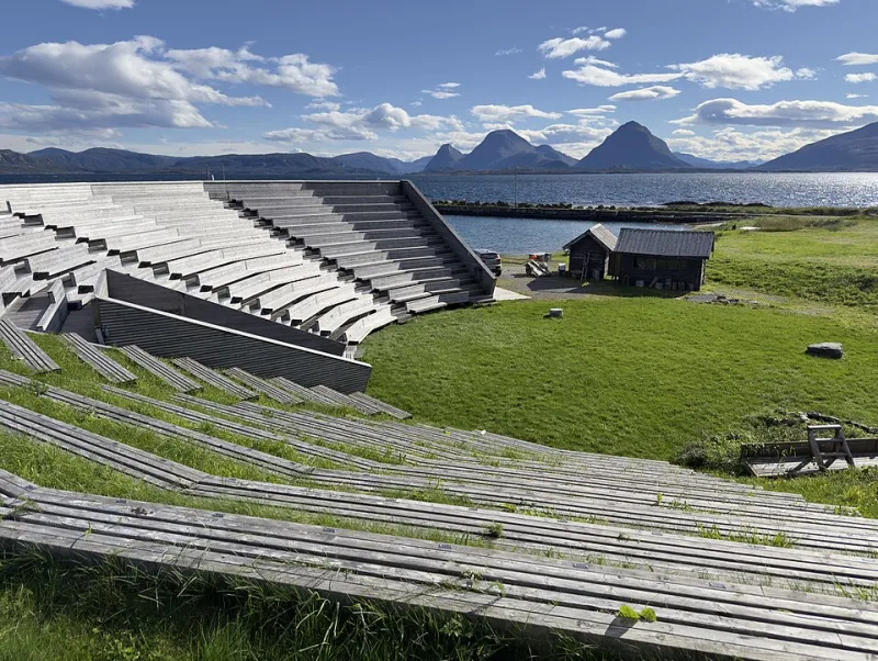 Why the Air Up There Sounds Better: The Hidden Physics of High-Altitude Concerts