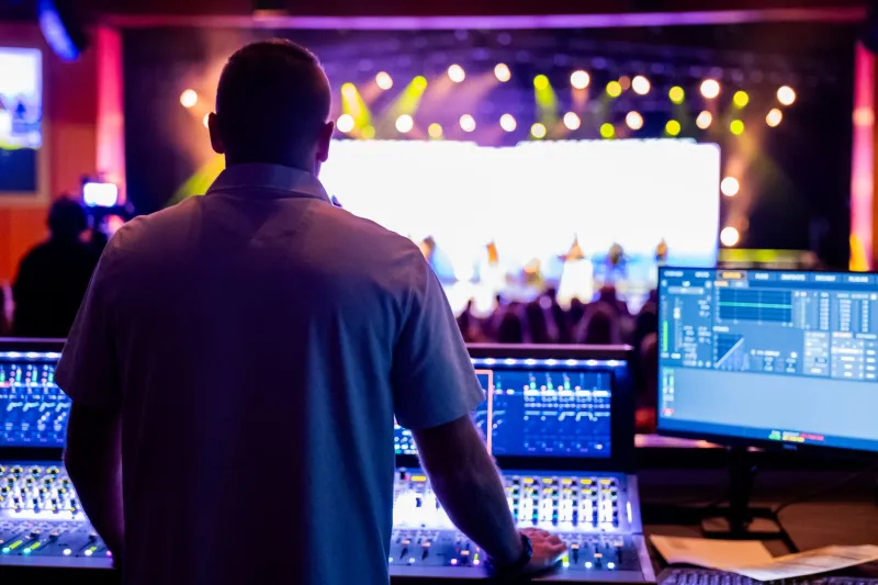 Plug In, Tune Up, Climb Higher: How Pro-Grade Audio Is Finding Its Way Into the Most Remote Mountain Venues